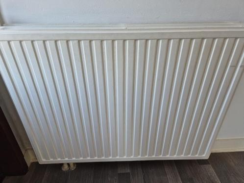 Verschillende radiatoren, Doe-het-zelf en Bouw, Verwarming en Radiatoren, Gebruikt, Radiator, 30 tot 80 cm, Minder dan 60 cm, Ophalen