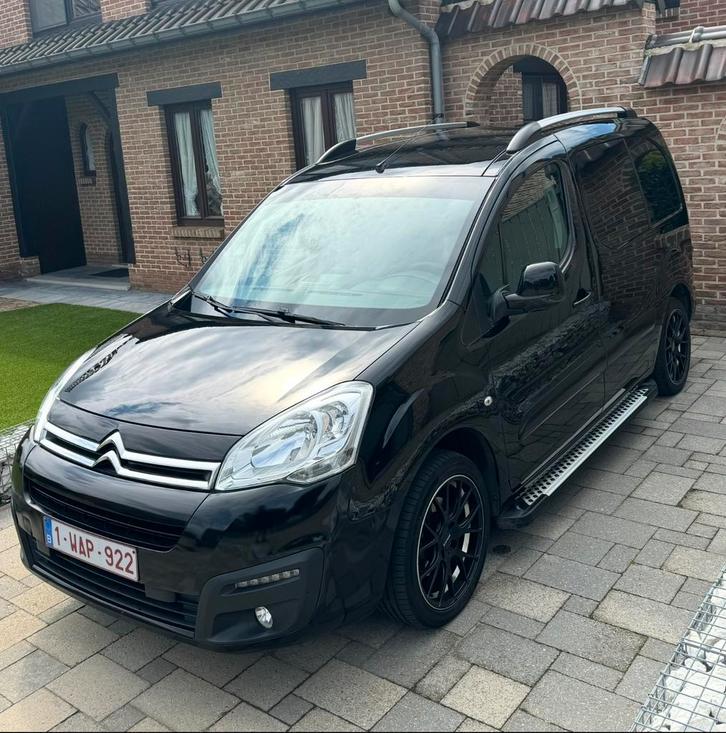 Citroen berlingo in heel goede staat , 3 zit !!, Auto's, Bestelwagens en Lichte vracht, Particulier, ABS, Airbags, Airconditioning