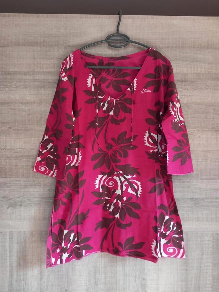 Robe de plage/piscine framboise manches longues (40) - Livia, Kleding | Dames, Badmode en Zwemkleding, Gedragen, Ophalen of Verzenden