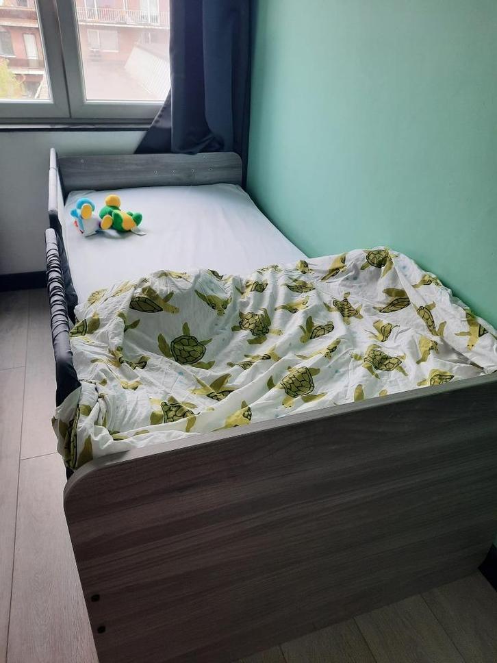 Kinderkamer met Transland meegroeibed Nolan, Kinderen en Baby's, Kinderkamer | Complete kinderkamers, Zo goed als nieuw, Jongetje of Meisje