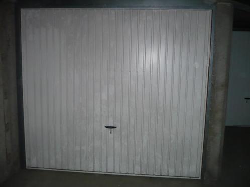 Deurne Noord, gesloten garagebox -1 te huur, Immo, Garages en Parkeerplaatsen, Antwerpen (stad)