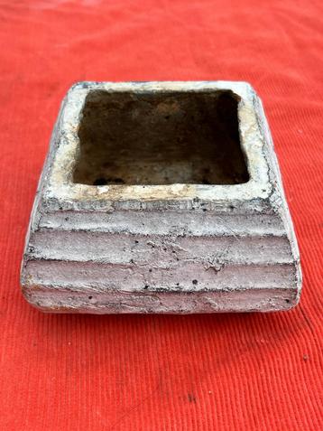 Bloempot, vierkant, wit. 7x12x7 cm. beschikbaar voor biedingen