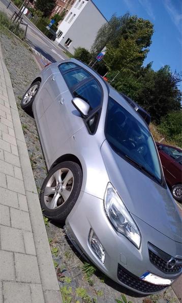 Opel Astra endommagée, Achat, Capteur de lumière, Boîte manuelle, 5 portes
