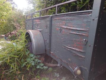 Gratis aanhangwagen  beschikbaar voor biedingen
