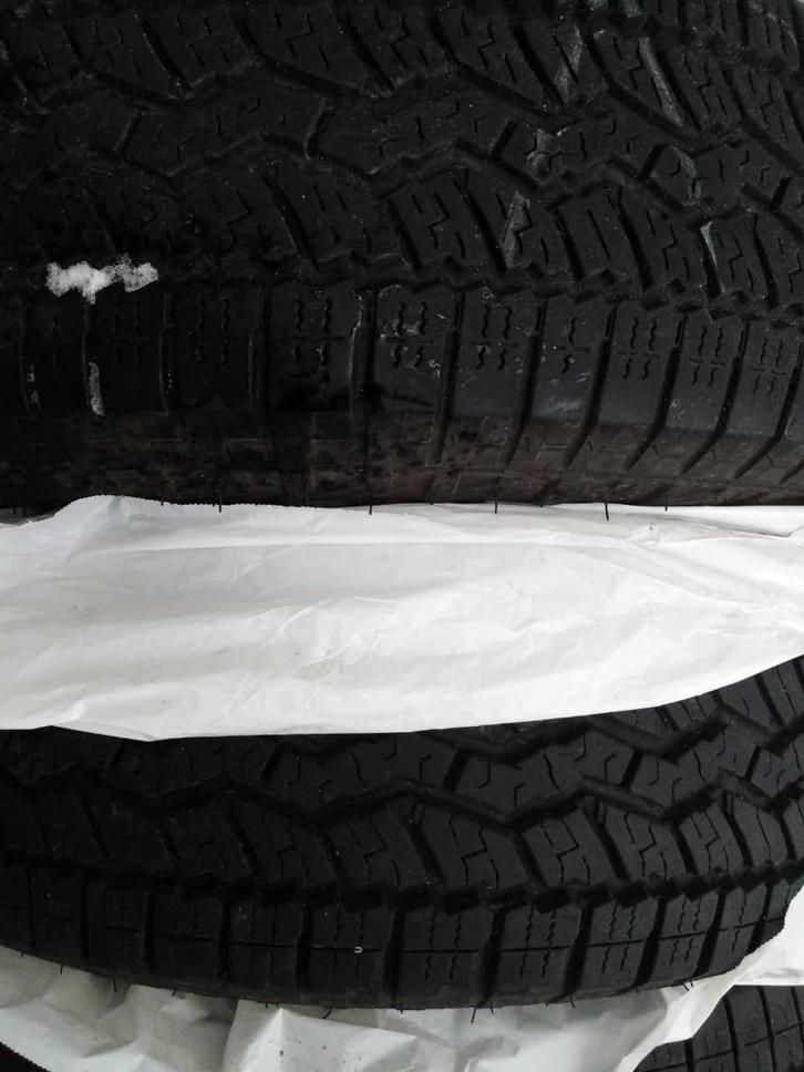 4 seizoensterreinbanden merk Falken + eventueel velgen, Auto-onderdelen, Banden en Velgen, Banden en Velgen, All Season, 16 inch