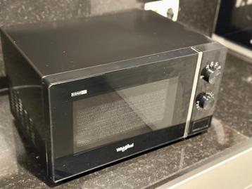 Microgolf Whirlpool Zwart Nieuwstaat, Elektronische apparatuur, Microgolfovens, Ophalen, Hete lucht, Zo goed als nieuw, Draaiplateau