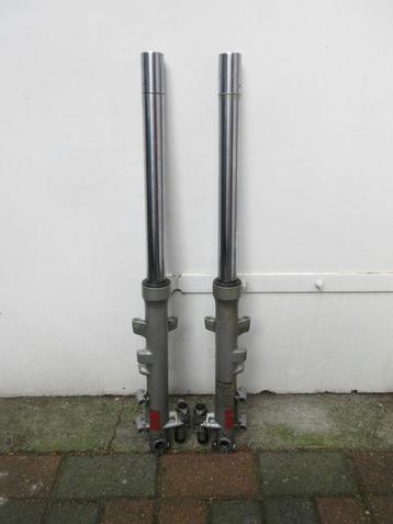 Kawasaki GPZ600 vorkpoten voorvork poten voorpoten GPZ 600 R beschikbaar voor biedingen