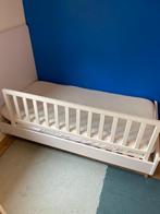 Barrière de lit enfant 120cm en hêtre, Enfants & Bébés, Chambre d'enfant | Lits, Comme neuf