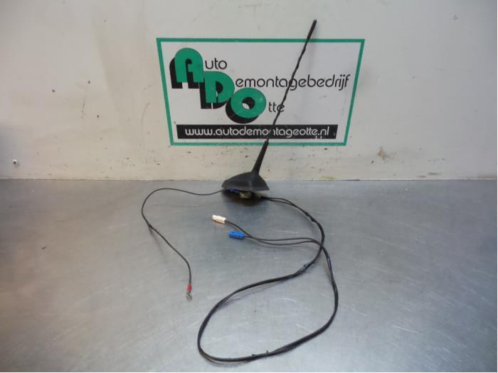 Antenne van een Renault Megane (Megane 09-), Auto-onderdelen, Elektronica en Kabels, Renault, Gebruikt, 3 maanden garantie, Ophalen of Verzenden
