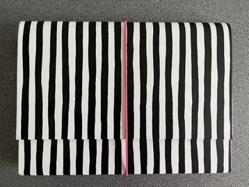 Documentenmap met 6 vakken beschikbaar voor biedingen