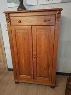 Kasten en tafel met stoelen, Huis en Inrichting, Ophalen, Gebruikt, 4 tot 6 stoelen