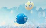 GEZOCHT grote Lotto opblaas bal strandbal, Ophalen of Verzenden