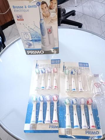 Electrische tandenborstel PRIMO met reserveborstels