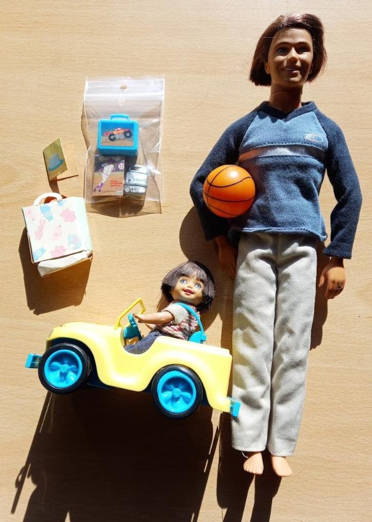 Barbie #B5753 Happy Family Alan & Ryan de 2004, Verzamelen, Poppen, Zo goed als nieuw, Pop, Ophalen of Verzenden