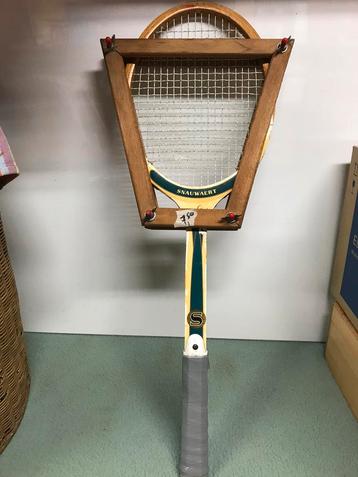 Vintage tennisrackets  disponible aux enchères