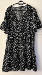 Zwart kleed met witte hartjes en korte mouwen, Zwart, Maat 46/48 (XL) of groter, Ophalen of Verzenden, Zo goed als nieuw