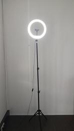 2 Ringlampen + JBL Microfoon + Audio Bril + Netgear GS305, Ophalen, Gebruikt