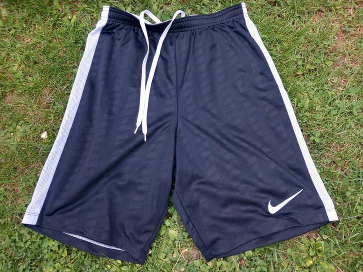 Originele Nike voetbal/sport broek. Maat Small, Kleding | Heren, Sportkleding, Voetbal, Zwart, Ophalen of Verzenden