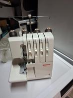 Bernina 700 of 800  overlockmachine, Hobby en Vrije tijd, Naaimachines en Toebehoren, Ophalen, Zo goed als nieuw, Bernina