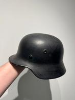 Wo2 Duitse helm met rivetten, Verzamelen, Ophalen of Verzenden
