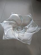 Kristallen fruitschaal, Ophalen