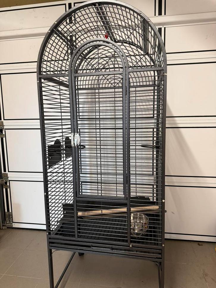 Strong villa Anna silvertone grijs, Dieren en Toebehoren, Vogels | Hokken en Kooien, Nieuw, Vogelkooi, Aluminium, Ophalen