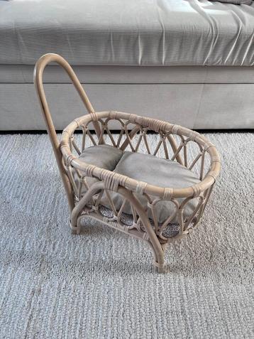Rotan poppenbedje LEO & MOON beschikbaar voor biedingen