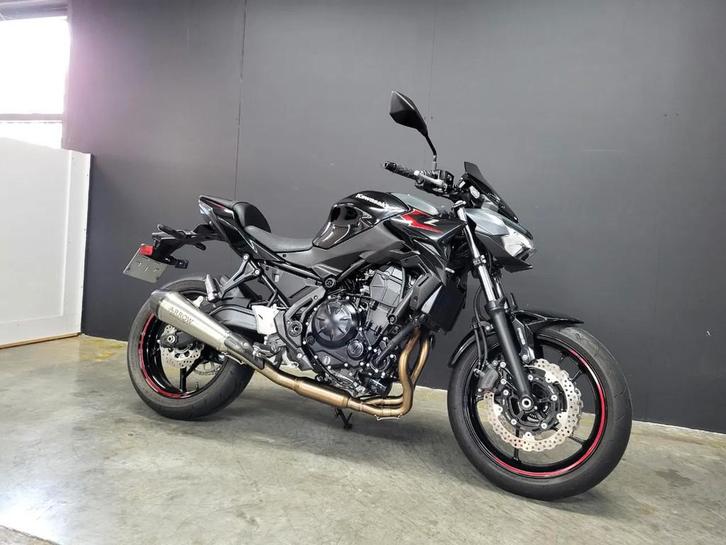 Kawasaki Z 650 Perf. Edition (BTW) (A2 mogelijk) (bj 2025), Motoren, Motoren | Kawasaki, Bedrijf, Overig, meer dan 35 kW