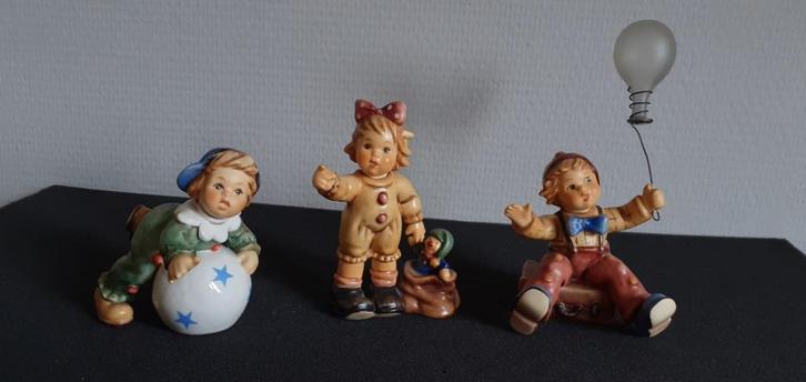 Schitterend Trio Clown Hummeltjes., Verzamelen, Beelden en Beeldjes, Nieuw, Hummel, Ophalen of Verzenden