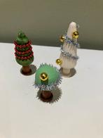 Kerstversiering 3 zelf gecreëerde  kerstboompjes in hout, Ophalen of Verzenden, Nieuw