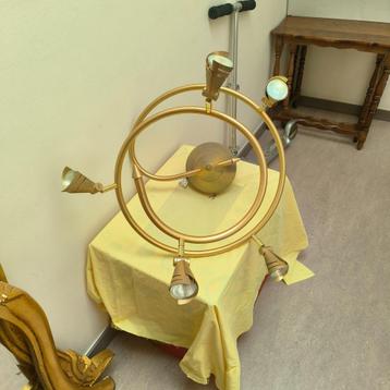Goudkleurige plafondlamp met 5 spots beschikbaar voor biedingen