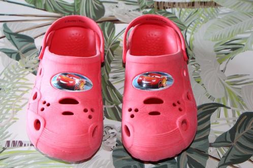 Sabots Cars (style Crocs) rouge - Garçon -  26-27 - Bon état, Enfants & Bébés, Vêtements enfant | Chaussures & Chaussettes, Utilisé