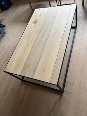 Table basse, chêne, structure en métal, 100 à 150 cm, Moins de 50 cm, Métal, Enlèvement