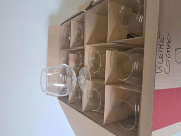 Cognac glazen beschikbaar voor biedingen