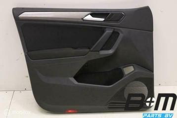 Portierbekleding links voor VW Tiguan Allspace beschikbaar voor biedingen
