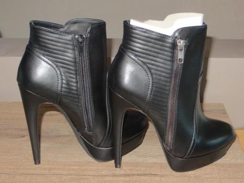 Zwarte enkellaarsjes - Mt 36 -- Even&Odd -- hoge hak, Kleding | Dames, Schoenen, Nieuw, Lage of Enkellaarzen, Zwart, Ophalen of Verzenden