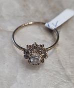 Oude geel gouden ring met 10 kleine en 1 grote steen, Ophalen, Gebruikt