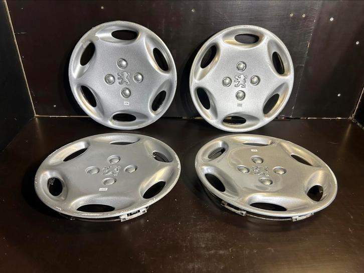 4 wieldoppen Peugeot 106 13", Auto diversen, Wieldoppen, Gebruikt, Ophalen of Verzenden
