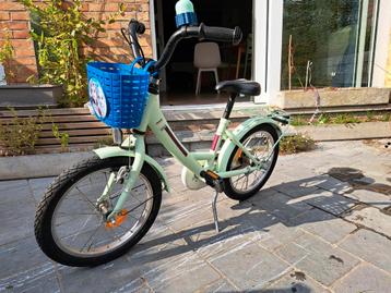 16 inch kinderfiets met mandje en bel beschikbaar voor biedingen