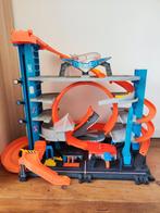 Hot Wheels Ultimate Garage, Kinderen en Baby's, Ophalen, Racebaan, Opwindmechanisme, Zo goed als nieuw