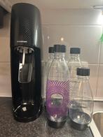 SodaStream met 4 flessen, Elektronische apparatuur, Bruiswatermachines, Ophalen of Verzenden, Zo goed als nieuw