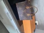 Louis Vuitton OnTheGo MM, Handtassen en Accessoires, Tassen | Damestassen, Ophalen of Verzenden, Zo goed als nieuw, Handtas