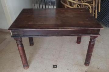 Eettafel 120 breed beschikbaar voor biedingen