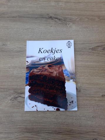 Kookboek 'Koekjes en cakes' beschikbaar voor biedingen