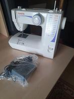 Toyota naaimachine zo goed als nieuw, Ophalen, Zo goed als nieuw, Naaimachine
