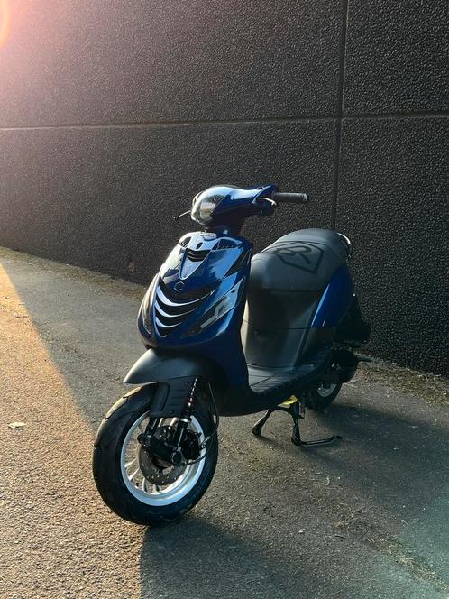 Piaggio zip 183cc A1 BE TeamOost, Motoren, Motoren | Piaggio, Particulier, Ophalen