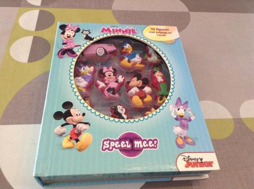 Disney Minnie Mouse boek met zuignap characters (2017), Kinderen en Baby's, Speelgoed | Educatief en Creatief, Puzzelen, Taal en Lezen