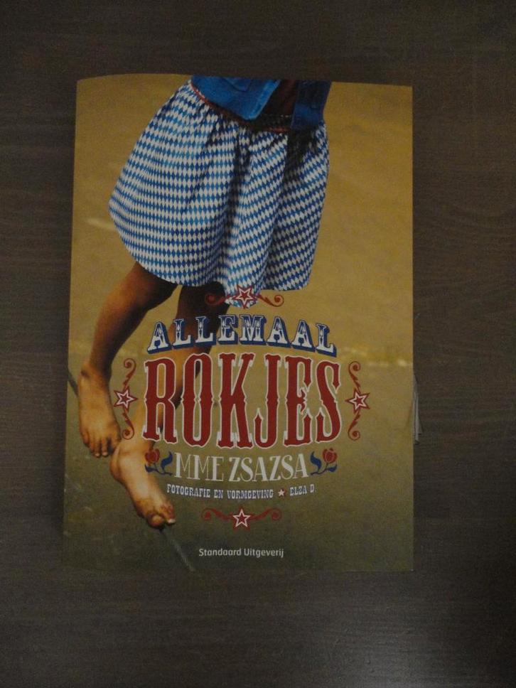 Allemaal rokjes - Mme Zsazsa, Boeken, Hobby en Vrije tijd, Zo goed als nieuw, Borduren en Naaien, Ophalen of Verzenden