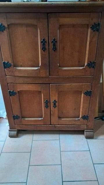 Meuble de buffet bois massif  beschikbaar voor biedingen