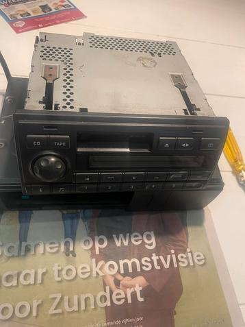 Autoradio + CD wisselaar Landrover Discovery 2 beschikbaar voor biedingen